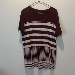 Medium men’s striped tee